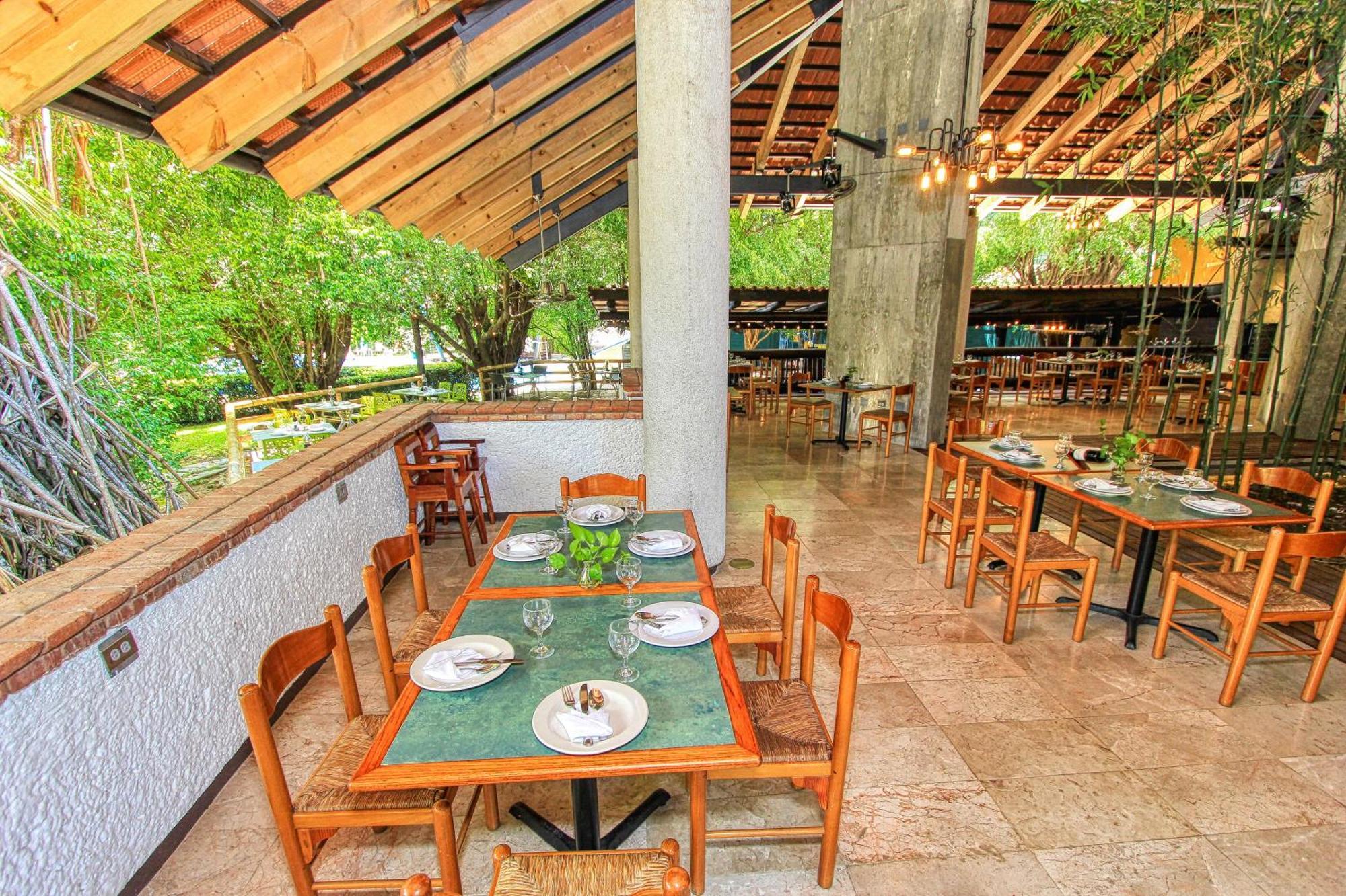 Hotel Ciudad Real Palenque Exterior photo